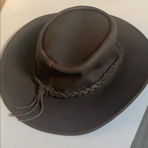Genuine Leather Minnetonka Outback Hat